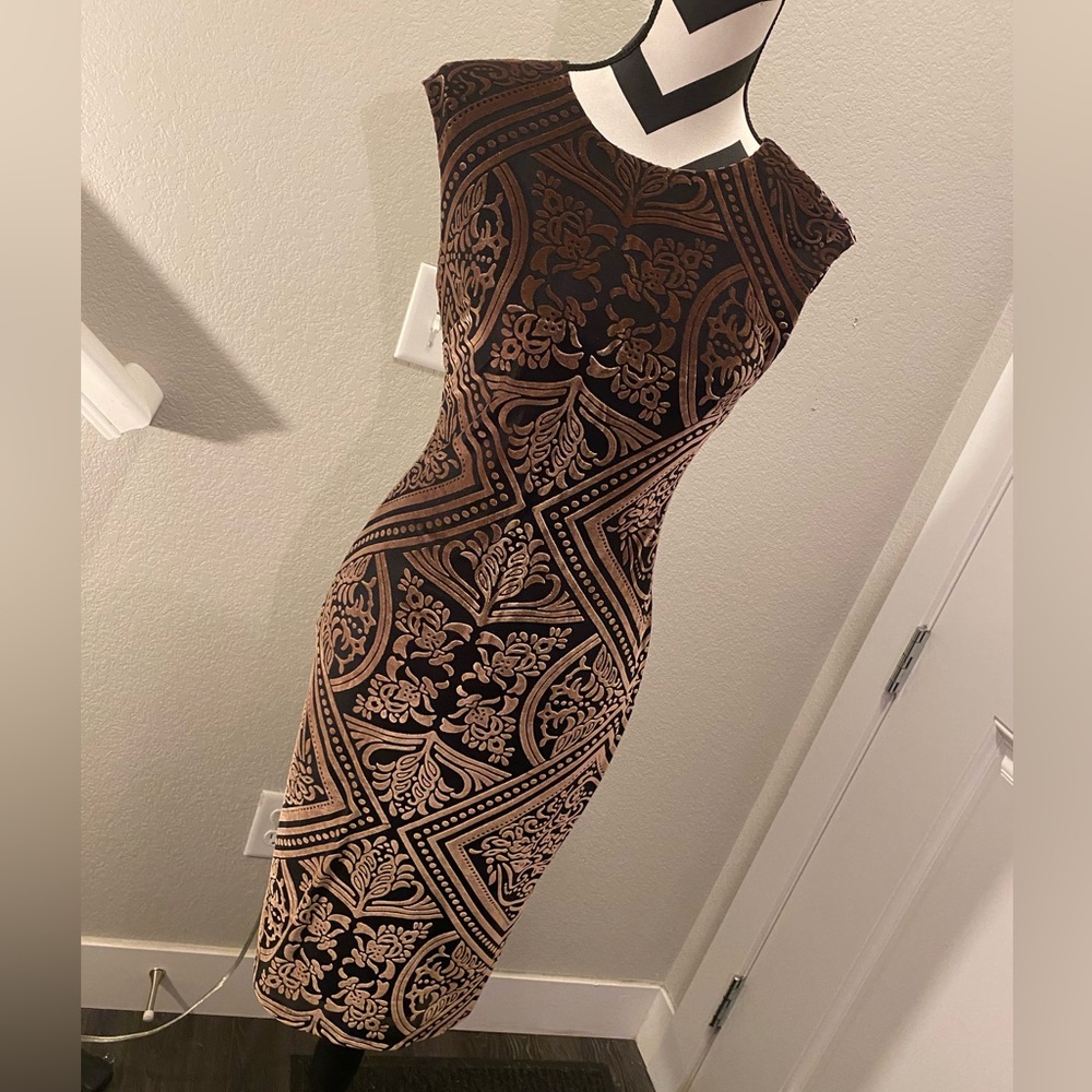 Vince Camuto size 4